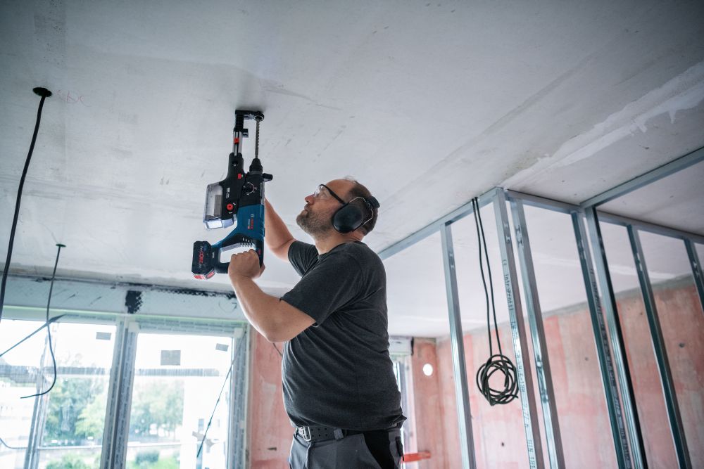Bosch PRO Akku-Bohrhammer mit SDS plus GBH 18V-28 D in XL-BOXX Produktbild img5 L