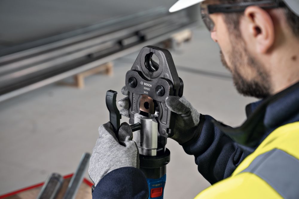 Bosch PRO Akku-Presswerkzeug GPT 18V-32, 1 x XL-BOXX Produktbild img6 L