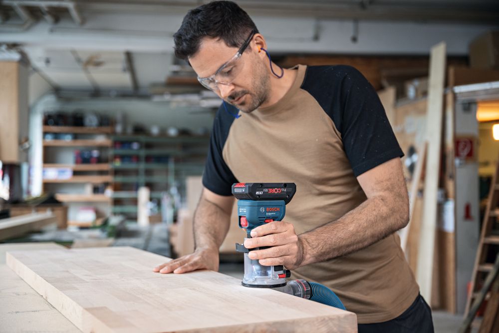 Bosch PRO Akku-Kantenfräse GKF 18V-8 Produktbild img5 L