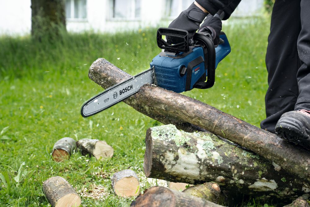 Bosch PRO Akku-Kettensäge GKE 18V-40, 1x EXBA18V-55 Produktbild img6 L