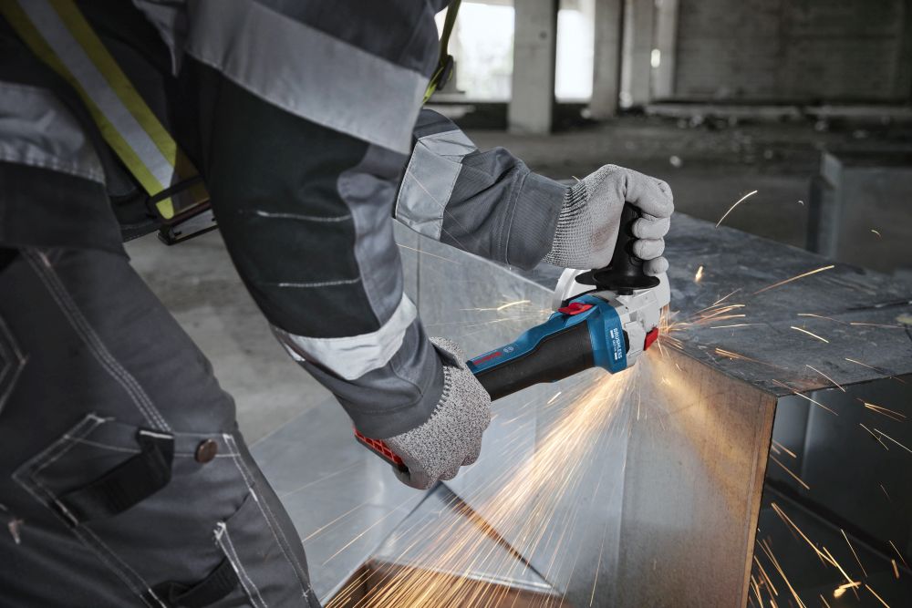 Bosch PRO Akku-Winkelschleifer GWS 18V-8, L-BOXX 136 Produktbild img7 L