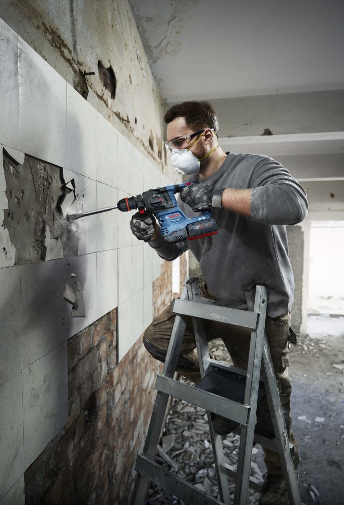Bosch PRO Akku-Bohrhammer mit ONECHUCK GBH 18V-22 X Produktbild img4 L