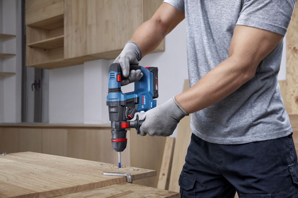 Bosch PRO Akku-Bohrhammer mit ONECHUCK GBH 18V-18 X in L-BOXX Produktbild img7 L