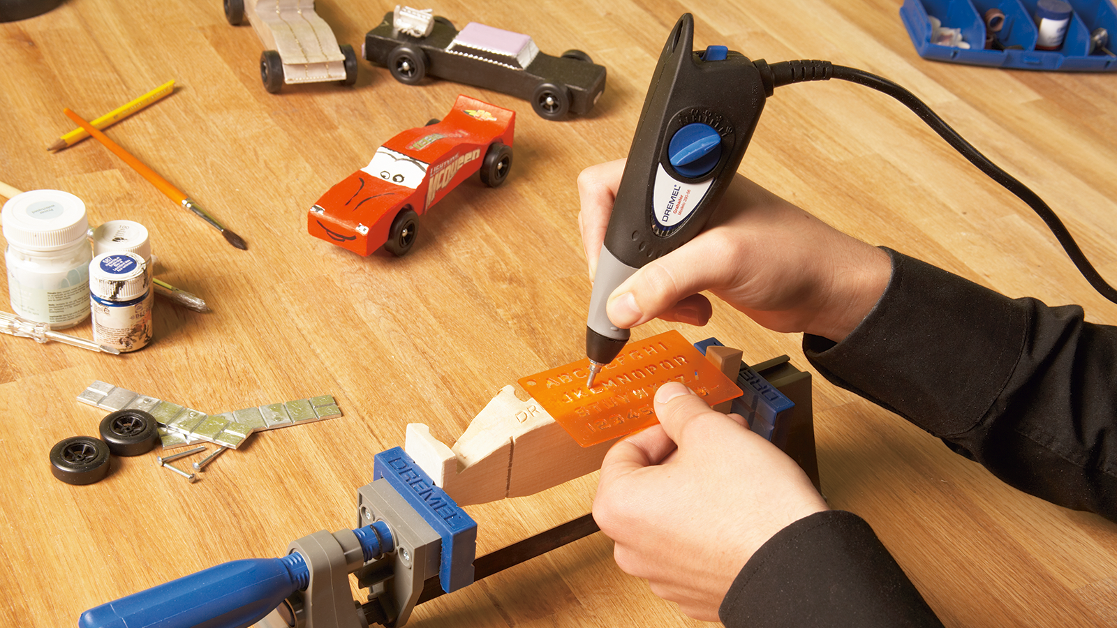 Dremel Gravierer 290-3 Hobby (35 W) mit 3 Zubehöre, 4 Designschablonen Produktbild img3 L