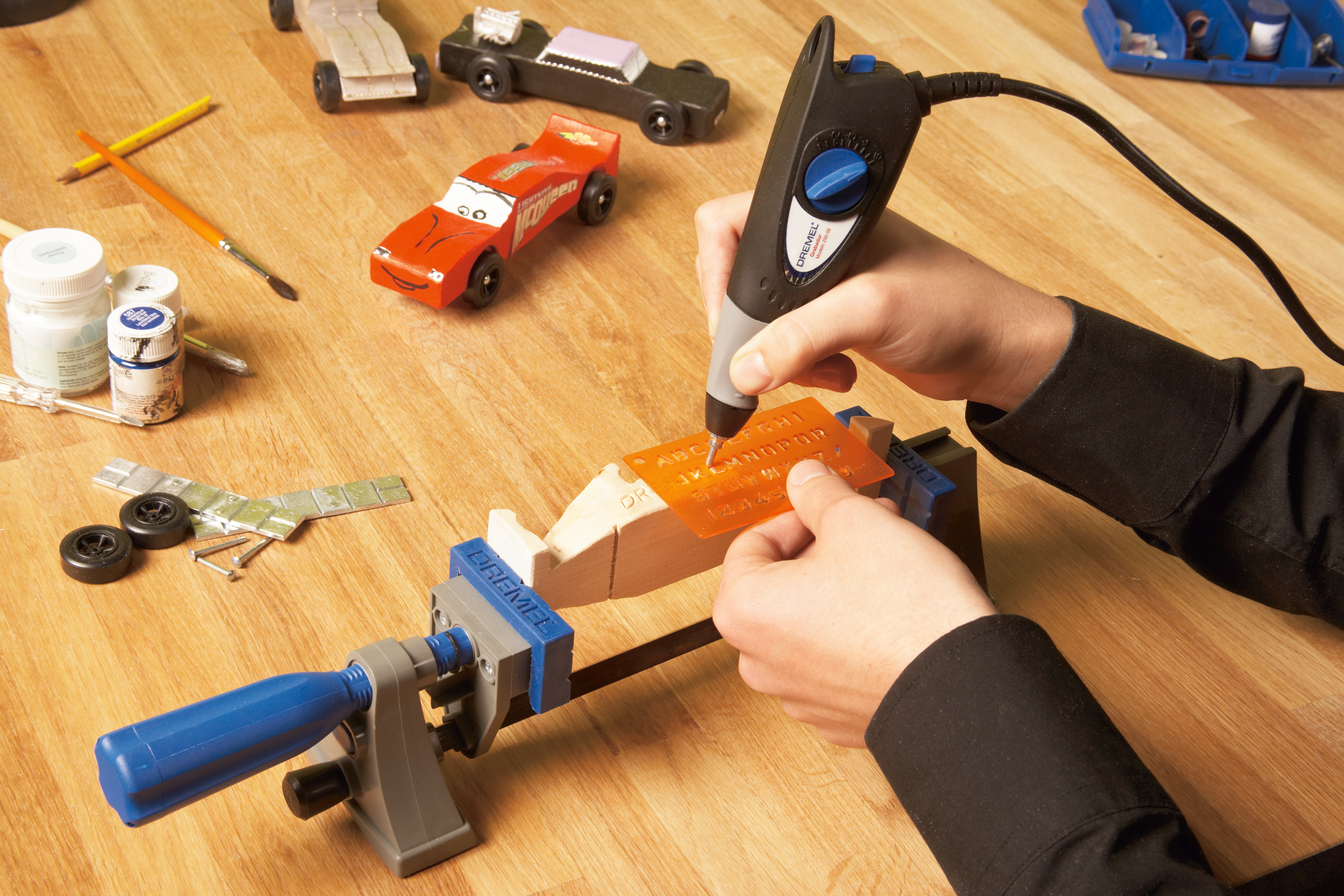 Dremel Gravierer 290-3 Hobby (35 W) mit 3 Zubehöre, 4 Designschablonen Produktbild img4 L