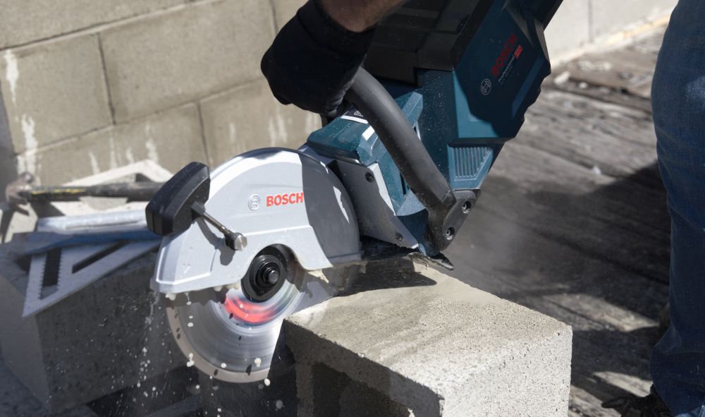 Bosch PRO Kabelloses Trennen und Schleifen GCS 18V-230 Produktbild img4 L