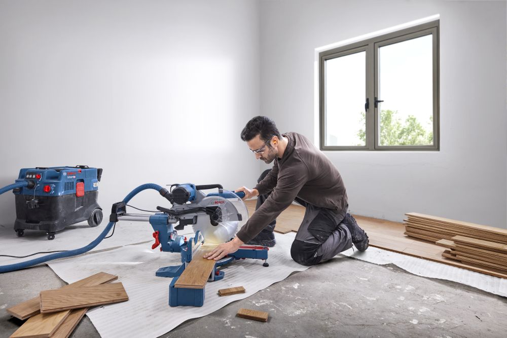 Bosch PRO Kapp- und Gehrungssäge GCM 340-305 D Produktbild img6 L