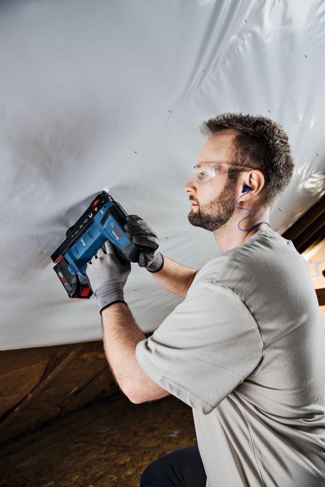 Bosch PRO Akku-Holzklammerer GTH 18V-14 in L-BOXX Produktbild img5 L