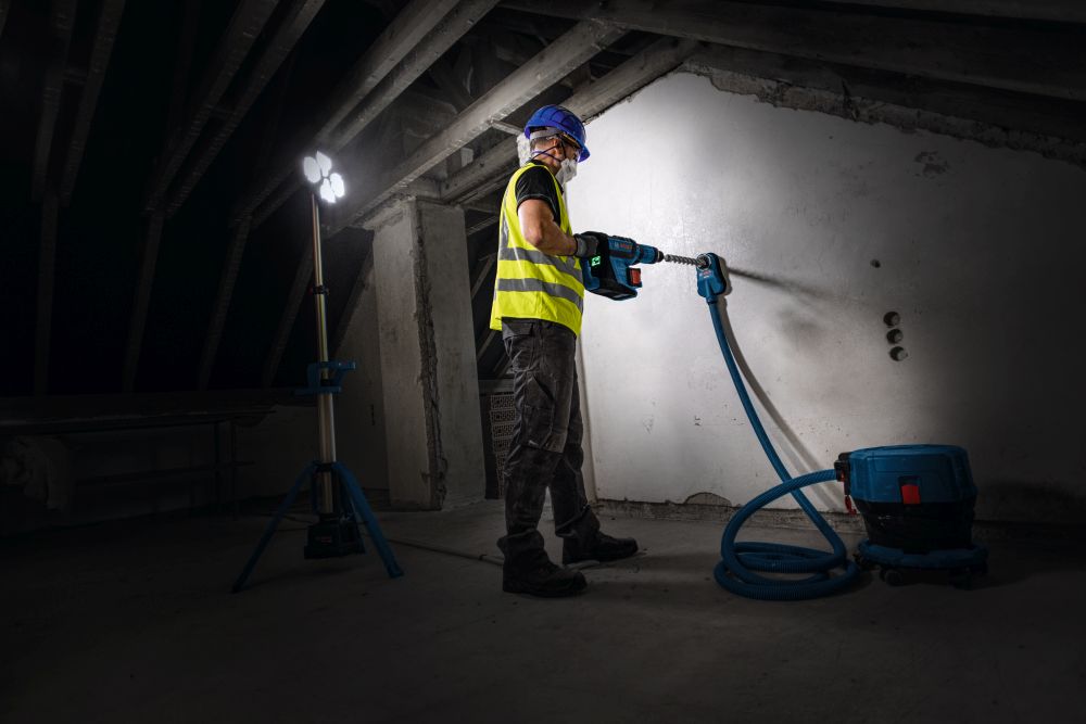 Bosch PRO Akku-Bauleuchte GLT18V-5000 Produktbild img5 L