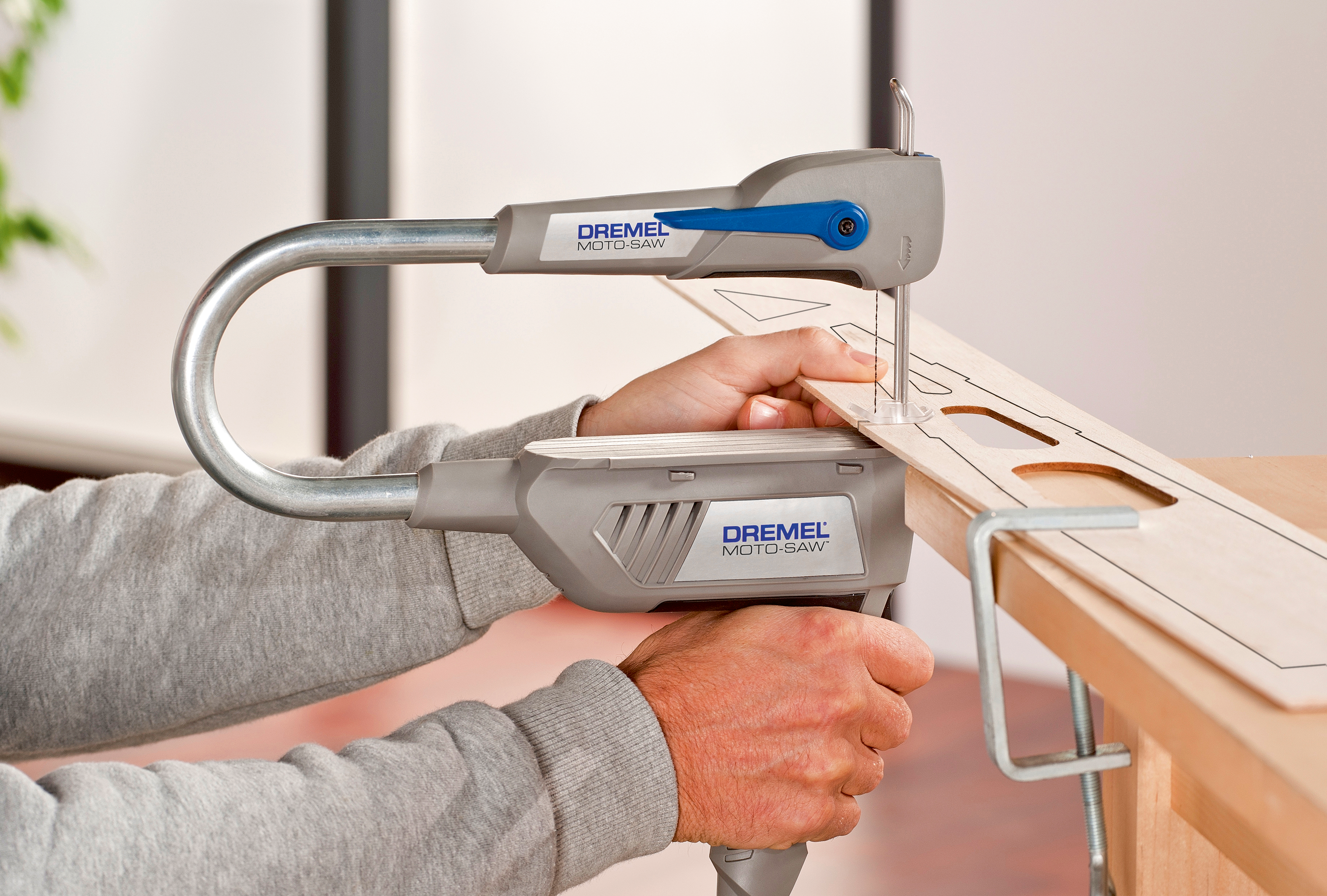 Dremel Moto-Saw MS20-1/5 2in1 Dekupiersäge mit 1 Vorsatzgerät, 5 Zubehöre Produktbild img5 L