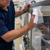 TORK Reinigungstücher Einzeltücher W4 System 4x 120 Tücher weiß, Vliesstoff Produktbild img4 L
